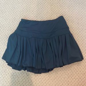 Gold hinge skirt